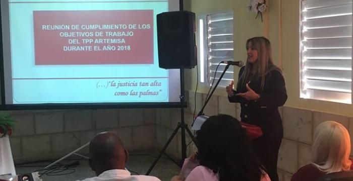 Tribunales cubanos continúan el análisis de sus resultados de trabajo-4 Tribunales cubanos continúan el análisis de sus resultados de trabajo-4