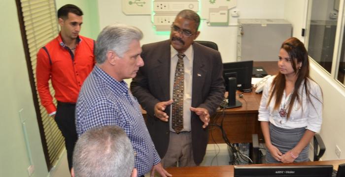 Intercambia el Presidente cubano Díaz–Canel Bermúdez con Jueces y demás trabajadores del Tribunal Supremo Popular-5 Intercambia el Presidente cubano Díaz–Canel Bermúdez con Jueces y demás trabajadores del Tribunal Supremo Popular-5