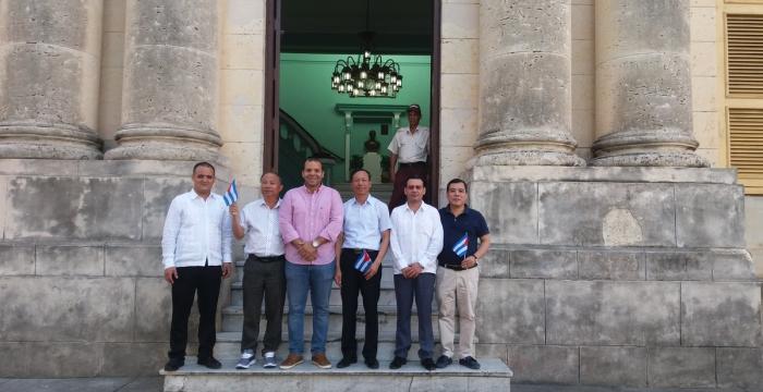 Presidente del Tribunal Supremo Popular recibe a vicepresidente de órgano judicial vietnamita-4 Presidente del Tribunal Supremo Popular recibe a vicepresidente de órgano judicial vietnamita-4