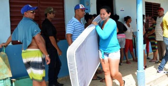 Entrega de donaciones en casos de desastres-2 Entrega de donaciones en casos de desastres-2