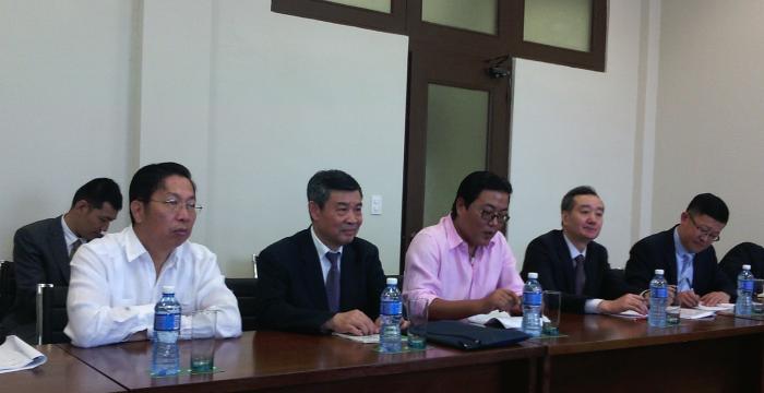 Visita de diputados chinos 2017-1