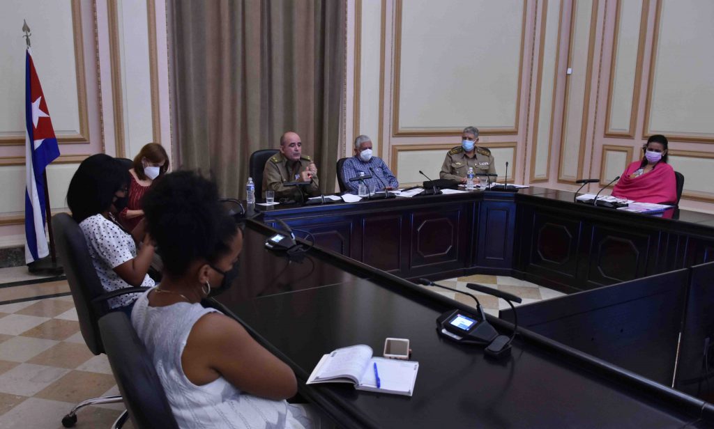 Videoconferencia con diputados