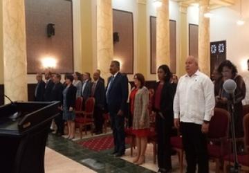 Firma del Código de Ética de los Cuadros de la Revolución Cubana