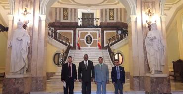 Rubén Remigio Ferro visita instituciones jurídicas de España-1