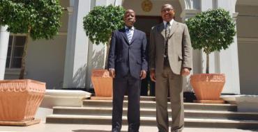 Presidente del Tribunal Supremo de Mozambique recibe al Embajador de Cuba