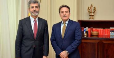 Presidente del Tribunal Supremo de España recibe al Embajador de Cuba