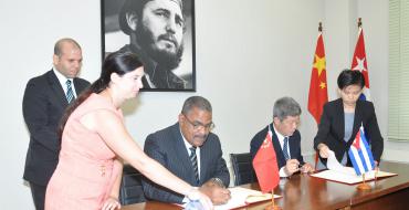 Firma del memorando de entendimiento entre el TSP de Cuba y el TPS de China