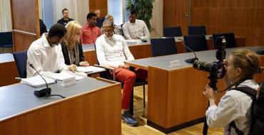 Voleibolistas cubanos en el tribunal de Tampere.