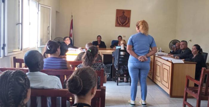 Juicio oral, público y ejemplarizante. TPP Sancti Spíritus Juicio oral, público y ejemplarizante. TPP Sancti Spíritus