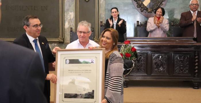 Mayda Goite Pierre. Premio Nacional de Derecho