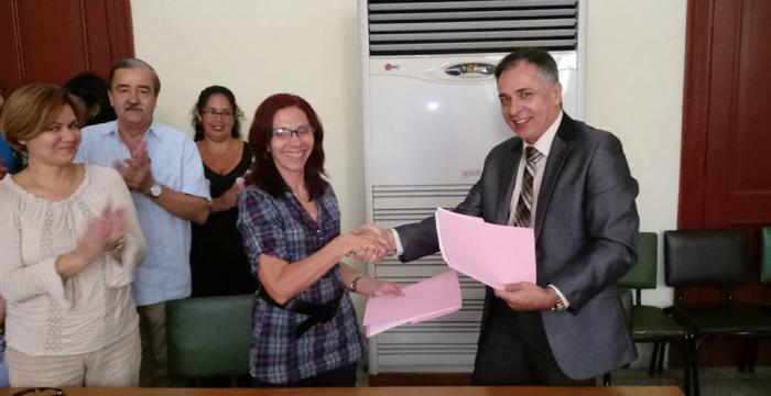 Firman convenio tribunal provincial y facultad de Derecho en La Habana-1 Firman convenio tribunal provincial y facultad de Derecho en La Habana-1