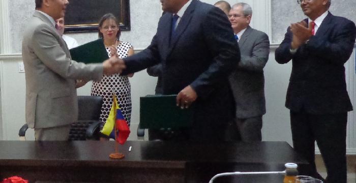 Firman convenio para formación judicial tribunales de Cuba y Venezuela-2 Firman convenio para formación judicial tribunales de Cuba y Venezuela-2