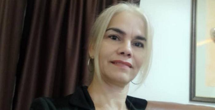 Kenia Reyes Lara Kenia Reyes Lara