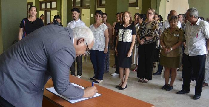 "Mi firma por la Patria" "Mi firma por la Patria"