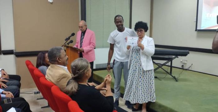 Acto 51 aniversario Sistema de Tribunales Placa "La Habana vive en mi colectivo"