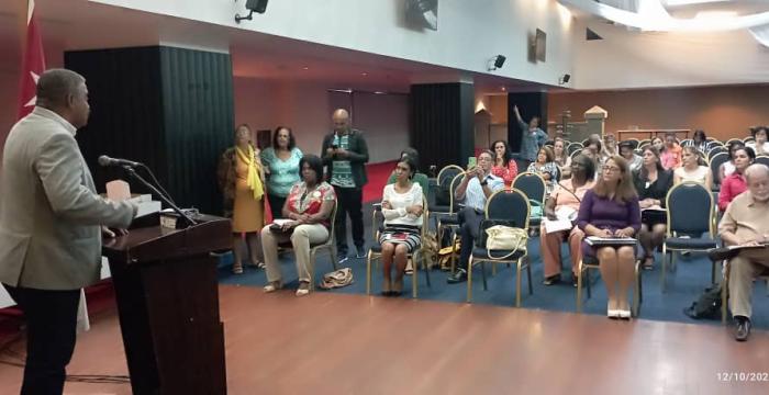 Taller de Familia realizado por el Tribunal Provincial Popular de La Habana, con la presencia del presidente del Tribunal Supremo Popular, Rubén Remigio Ferro. 