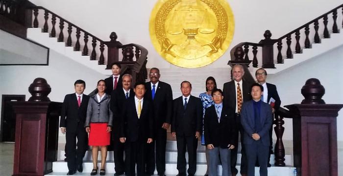 Laos y Cuba: mantener una sociedad con justicia-2 Laos y Cuba: mantener una sociedad con justicia-2