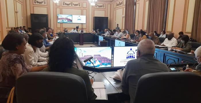 Intercambio por videoconferencia de la Comisión de Asuntos Constitucionales y Jurídicos con diputados de todo el país para evaluar la marcha del proceso de rendición de cuenta del Tribunal Supremo Popular y la Fiscalía General de la República. Intercambio por videoconferencia de la Comisión de Asuntos Constitucionales y Jurídicos con diputados de todo el país para evaluar la marcha del proceso de rendición de cuenta del Tribunal Supremo Popular y la Fiscalía General de la República.