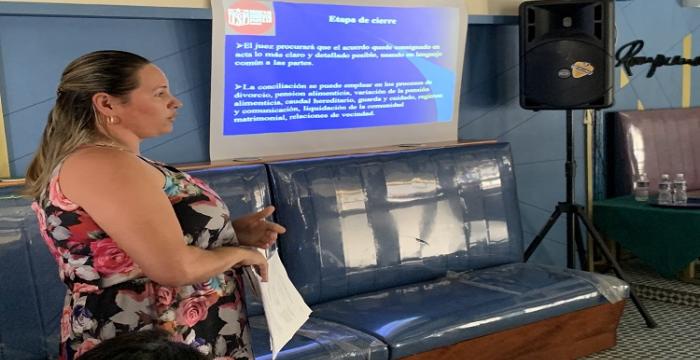 Fueron presentadas varias ponencias por jueces del TPP de Cienfuegos.