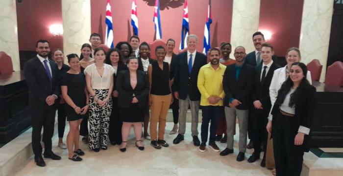 Estudiantes de derecho de Paul University visitan el Tribunal Supremo Popular y el Tribunal Provincial de La Habana Estudiantes de derecho de Paul University visitan el Tribunal Supremo Popular y el Tribunal Provincial de La Habana